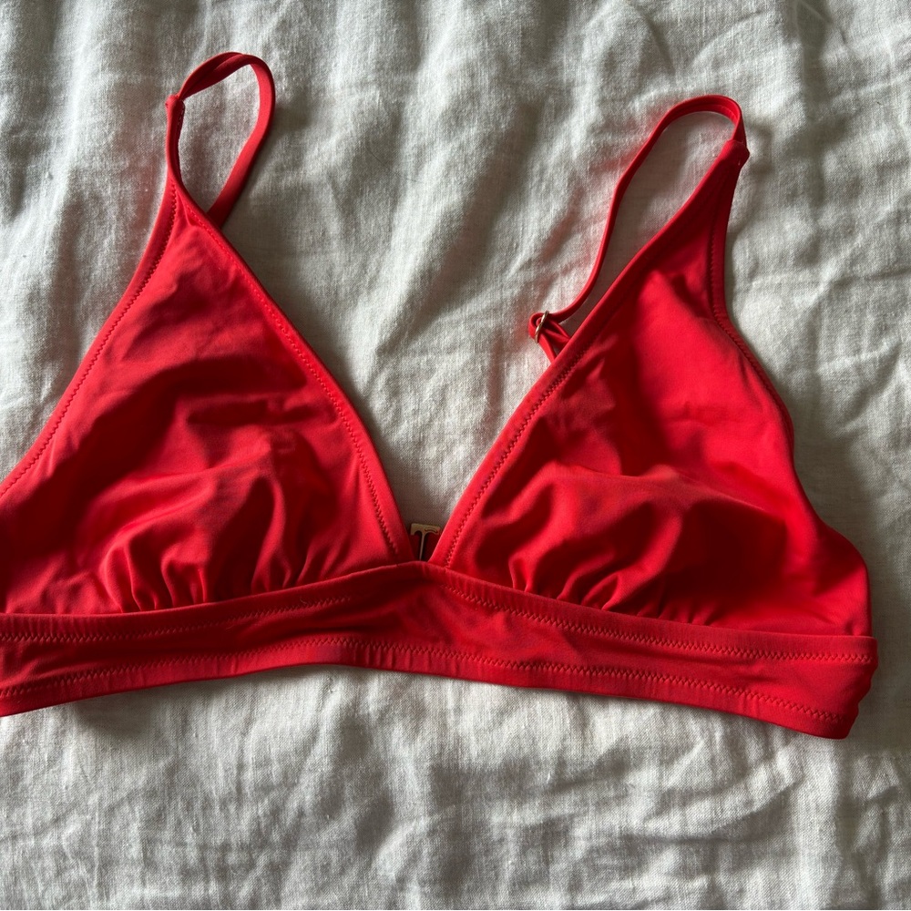 MeUndies swim top